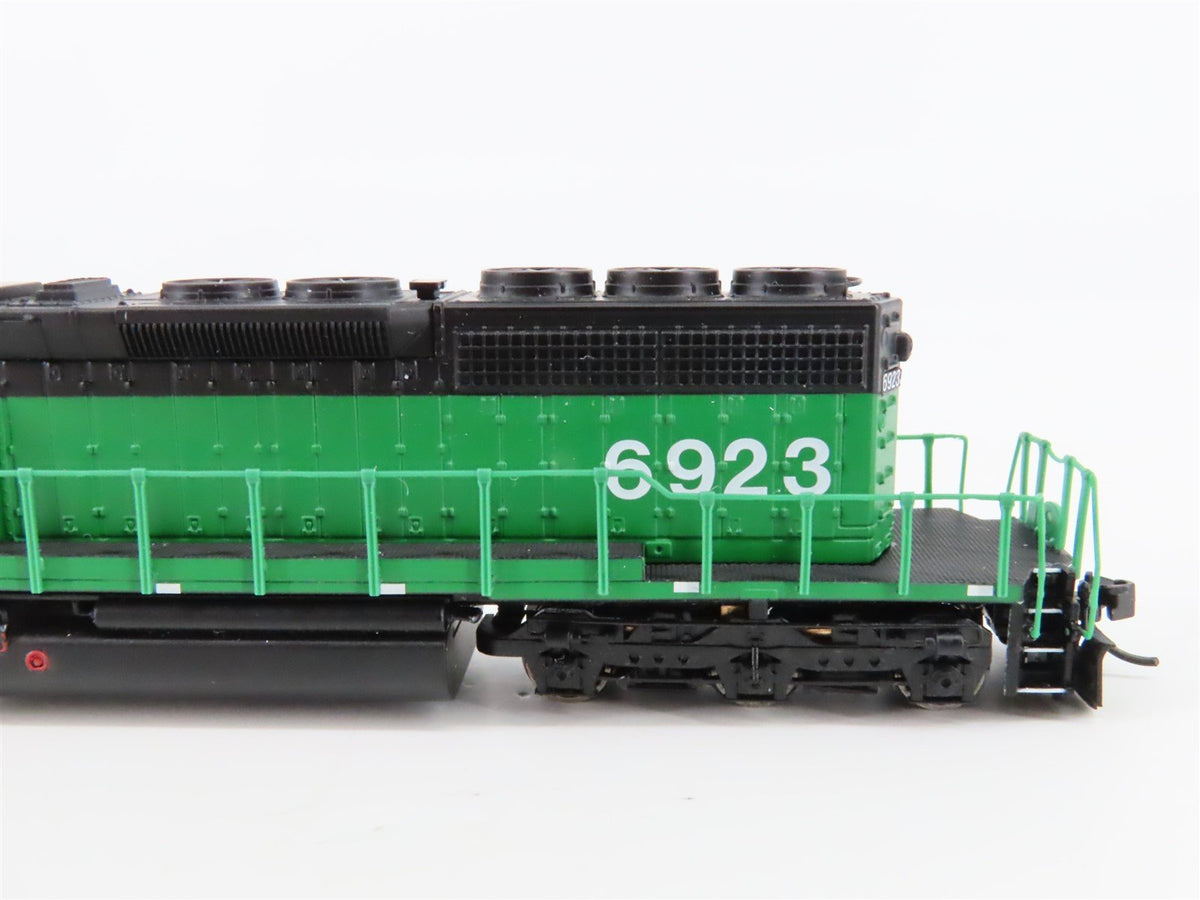 N Broadway Limited BLI 3704 BN Burlington Northern EMD SD40-2 Diesel - Paragon3