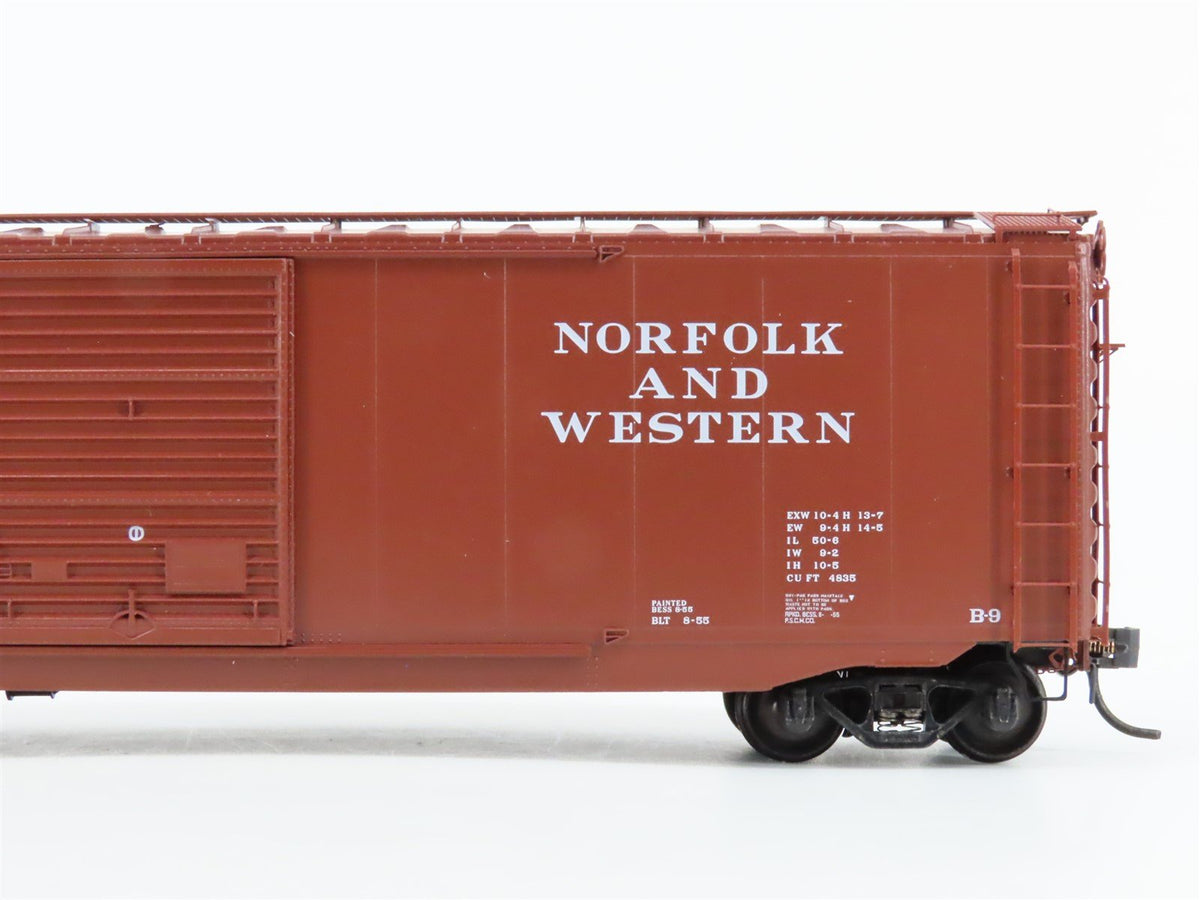 HO Scale Kadee 6705 N&amp;W Norfolk &amp; Western 50&#39; Double Door Box Car #52749