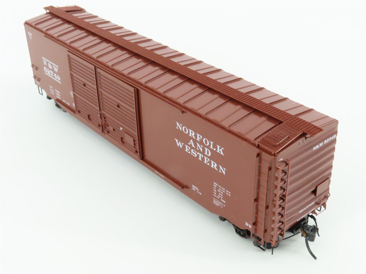 HO Scale Kadee 6705 N&amp;W Norfolk &amp; Western 50&#39; Double Door Box Car #52749