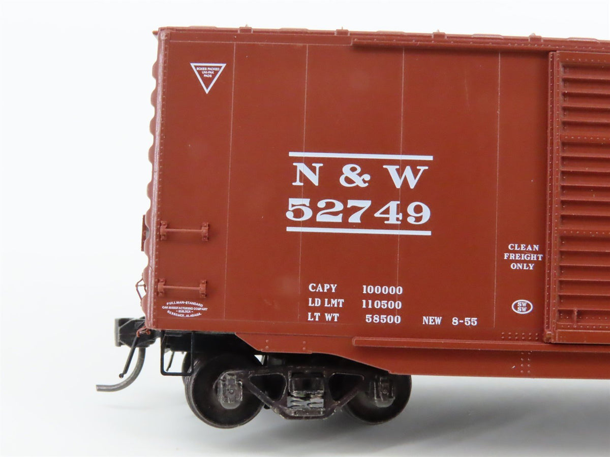 HO Scale Kadee 6705 N&amp;W Norfolk &amp; Western 50&#39; Double Door Box Car #52749