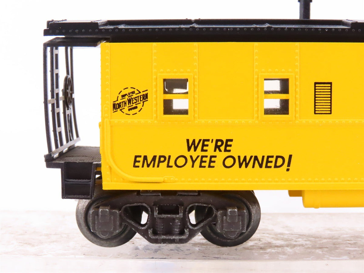 S Scale American Flyer 6-48718 CNW Chicago &amp; Northwestern Lighted Caboose #1060