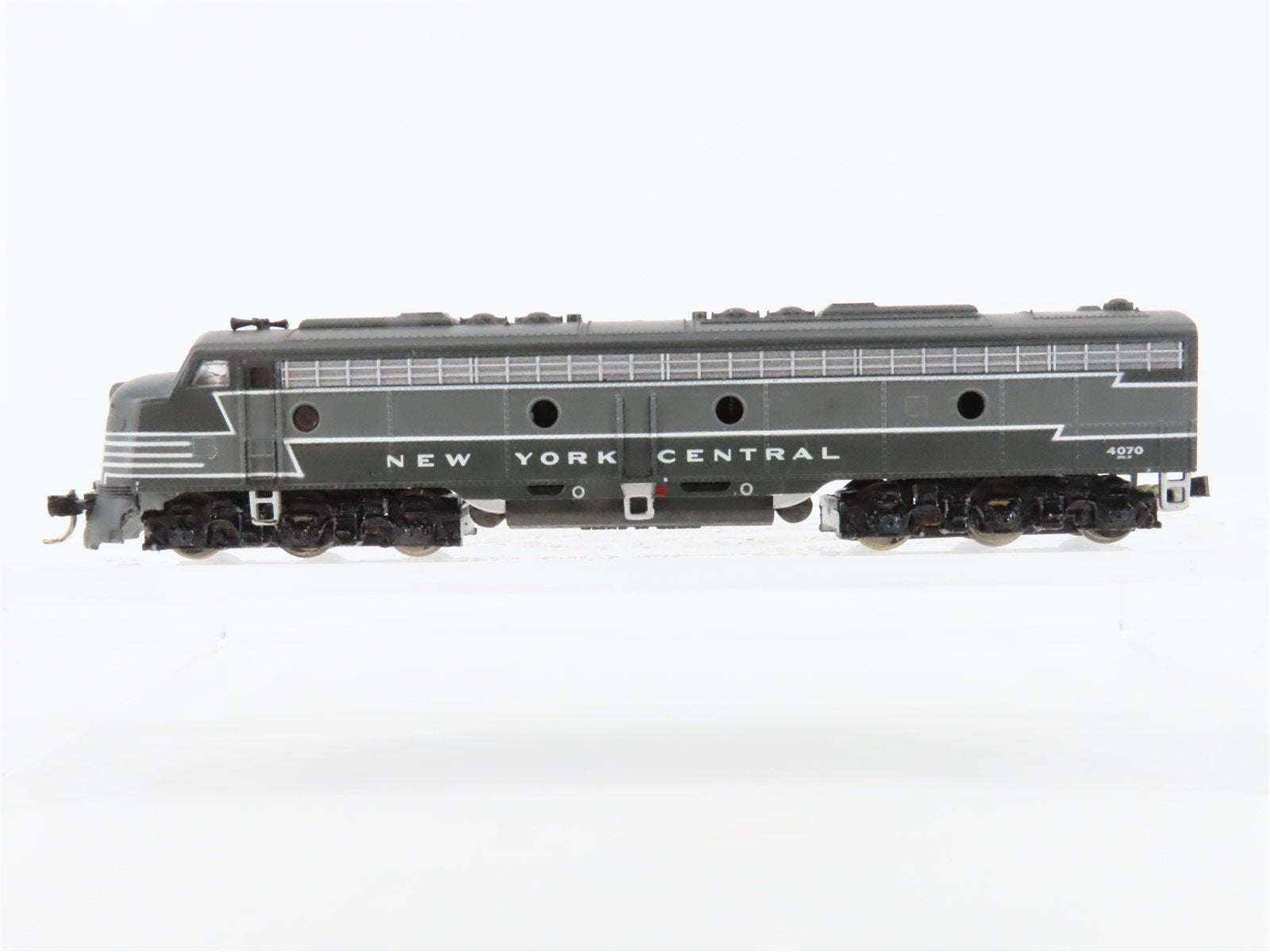 N Scale Life-Like NYC New York Central EMD EMD E8A Diesel Locomotive #4070