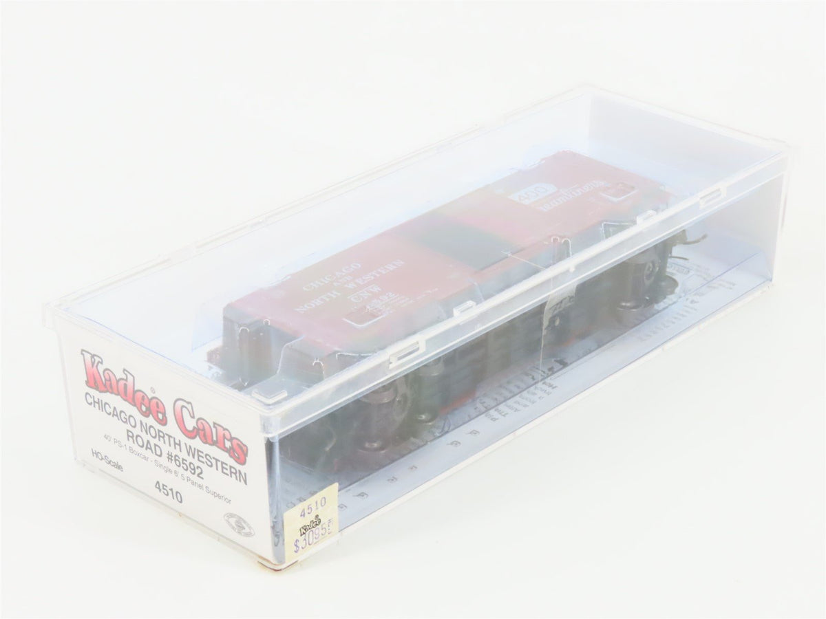 HO Scale Kadee 4510 CNW Chicago North Western 40&#39; Box Car #6592 - Sealed