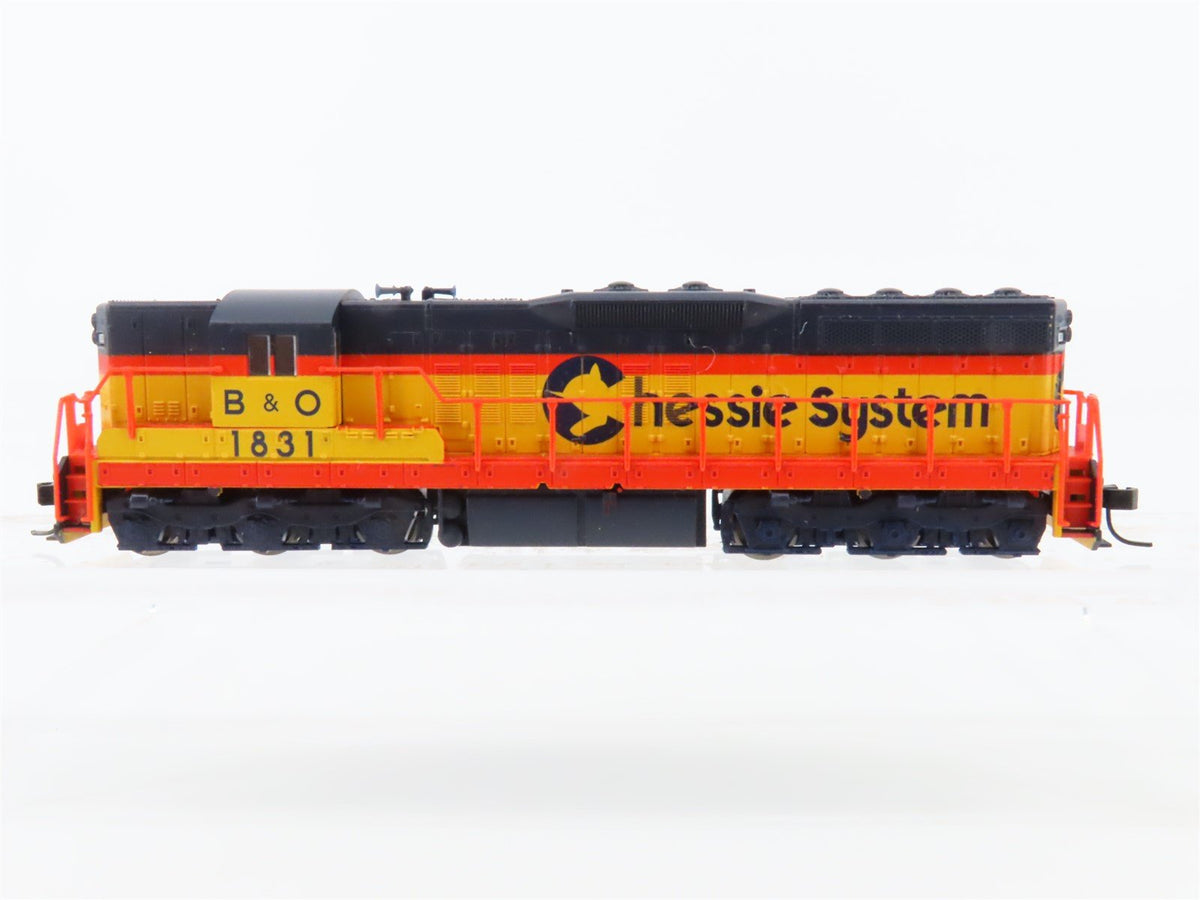 N Scale Atlas B&amp;O Chessie System EMD SD9 Diesel Locomotive #1831