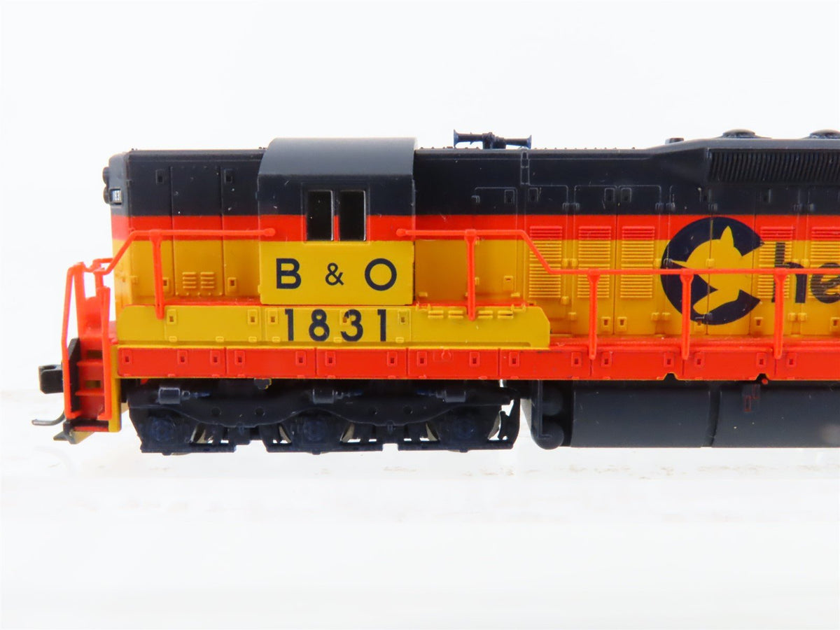 N Scale Atlas B&amp;O Chessie System EMD SD9 Diesel Locomotive #1831