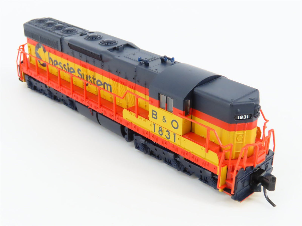 N Scale Atlas B&amp;O Chessie System EMD SD9 Diesel Locomotive #1831