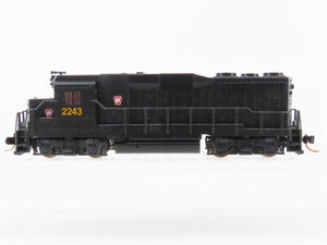 N Scale KATO PRR Pennsylvania EMD GP30 Diesel Locomotive #2243