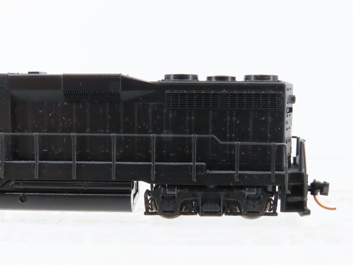 N Scale KATO PRR Pennsylvania EMD GP30 Diesel Locomotive #2243