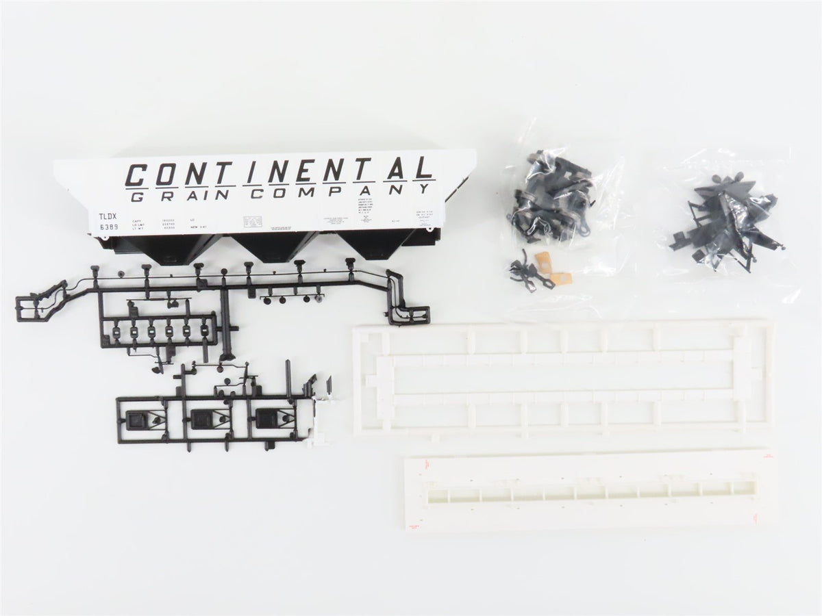 HO Scale PROTO 2000 Kit #21877 Continental Grain Company Covered Hopper 4-Pack