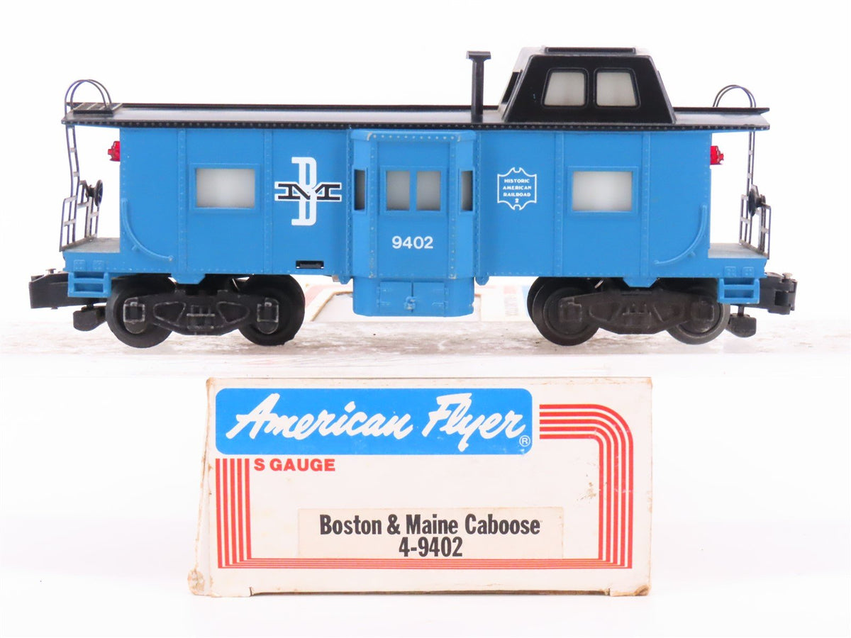 S Scale American Flyer 4-9402 B&amp;M Boston &amp; Maine Lighted Caboose #9402