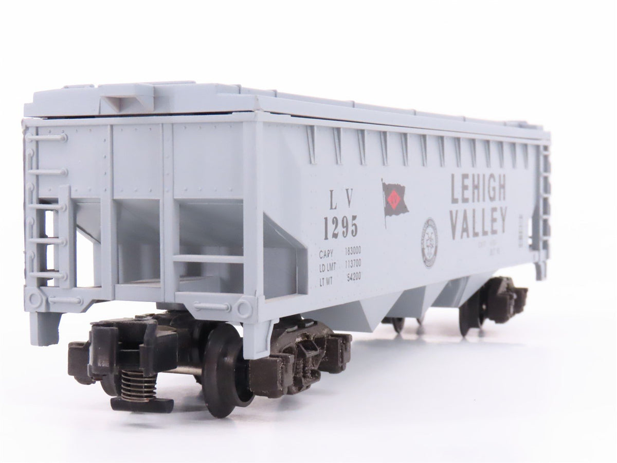 S Scale American Flyer 6-48494 LV Lehigh Valley 3-Bay Covered Hopper #1295