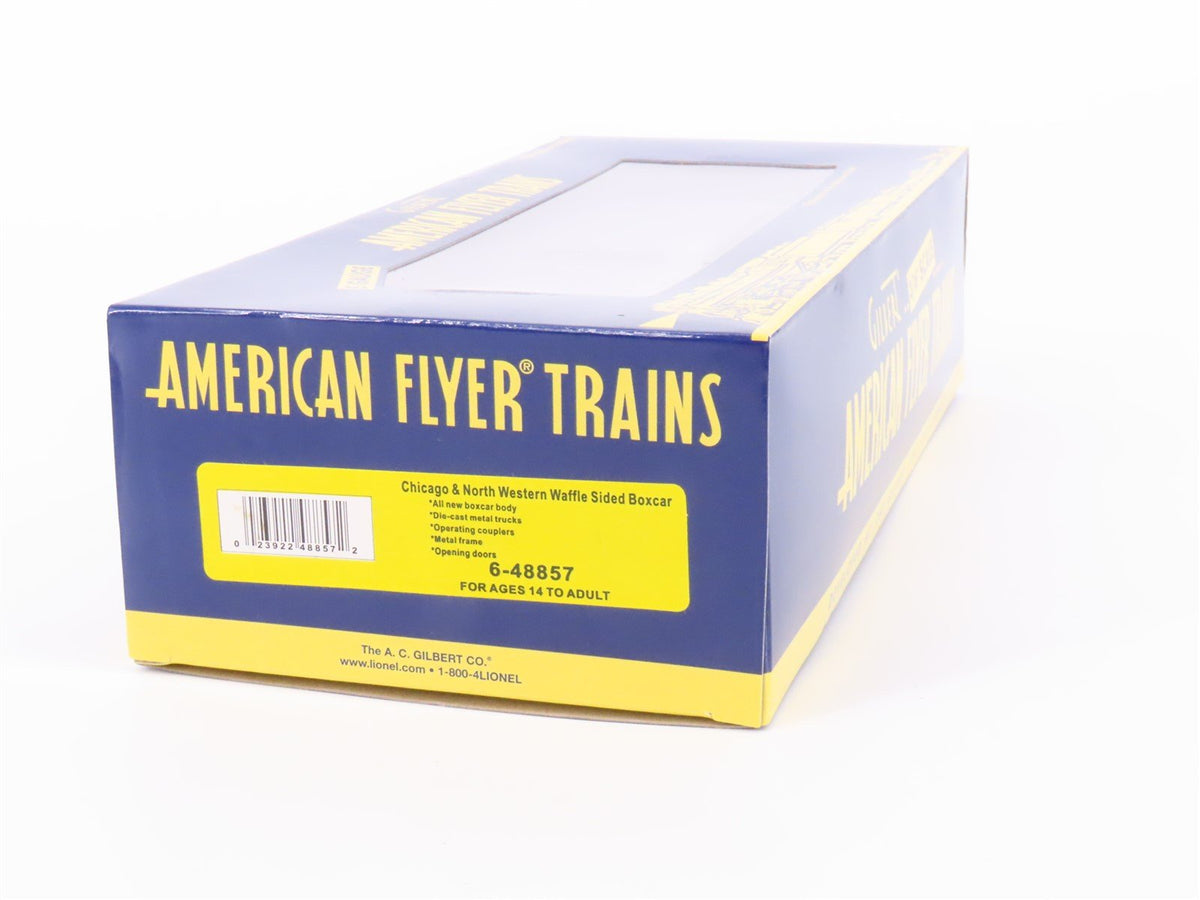 S Scale American Flyer 6-48857 CNW Railway 40&quot; Waffle Sided Boxcar #161013