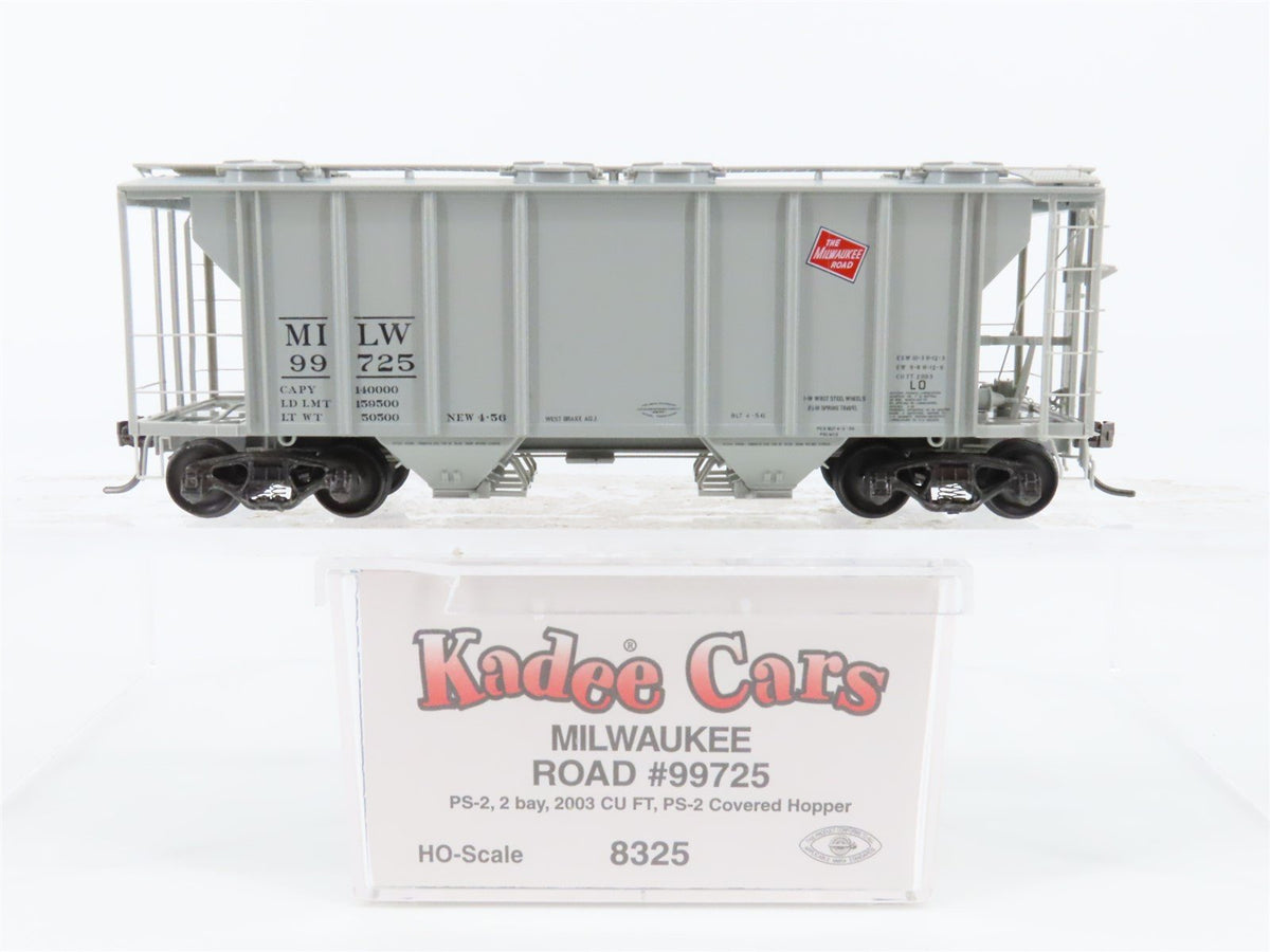 HO Scale Kadee 8325 MILW Milwaukee Road Covered 2-Bay Hopper Car #99725