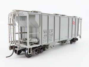 HO Scale Kadee 8325 MILW Milwaukee Road Covered 2-Bay Hopper Car #99725