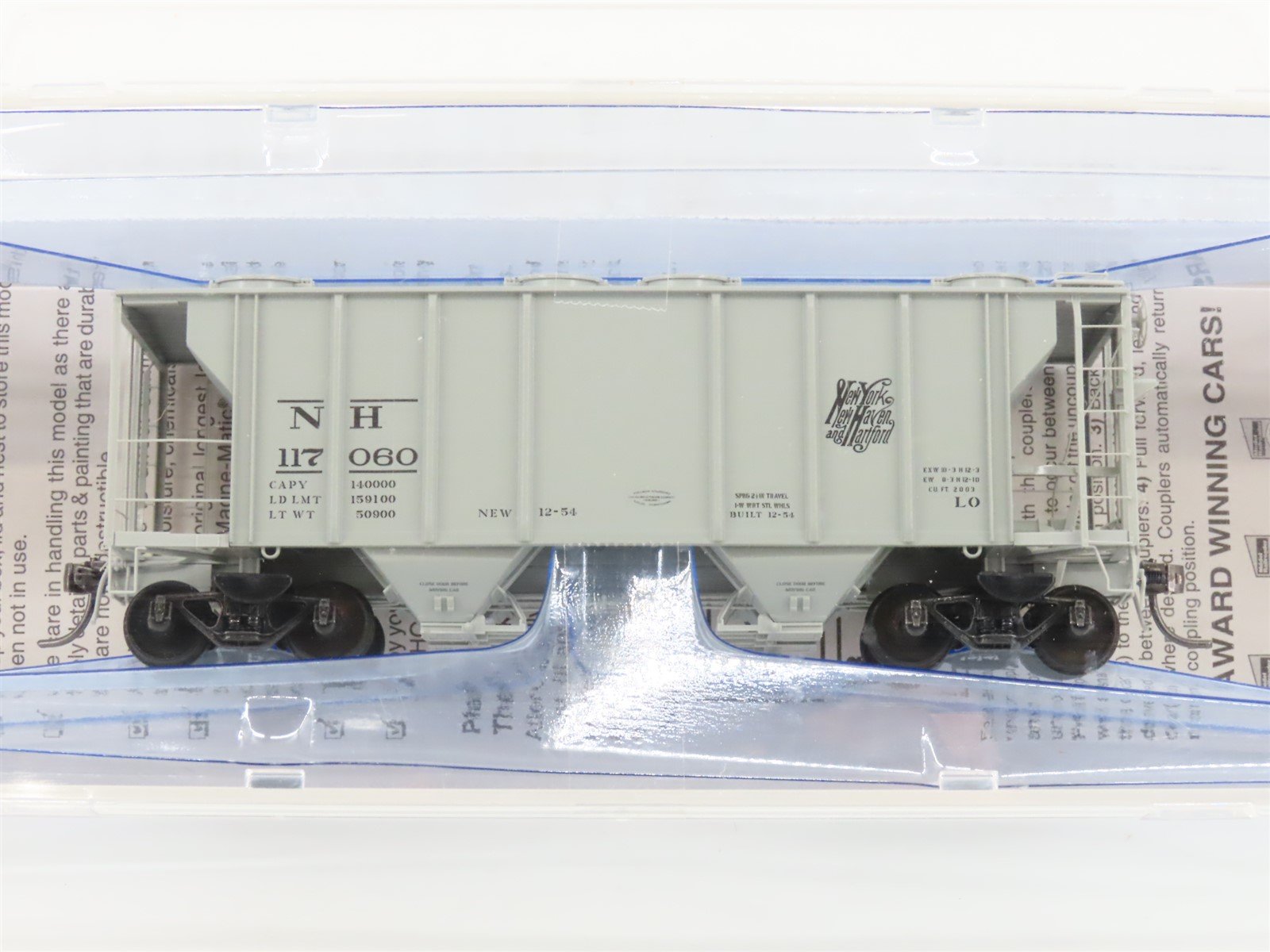 HO Scale Kadee 8628 NH New Haven Covered 2-Bay Hopper Car #117060 Sealed