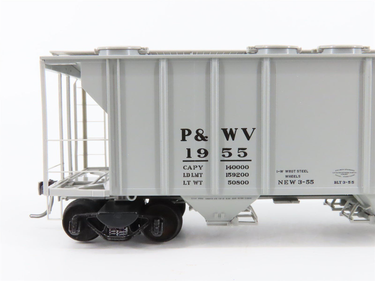 HO Scale Kadee 8632 P&amp;WV Railway Covered 2-Bay Hopper Car #1955