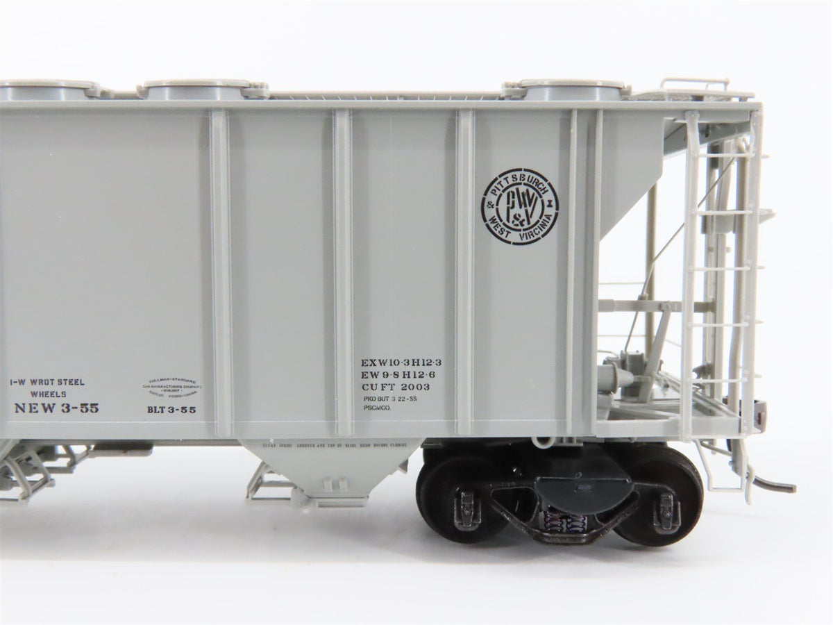 HO Scale Kadee 8632 P&amp;WV Railway Covered 2-Bay Hopper Car #1955