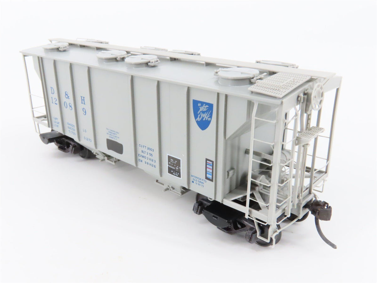 HO Scale Kadee 8620 D&amp;H Delaware &amp; Hudson Covered 2-Bay Hopper Car #12089