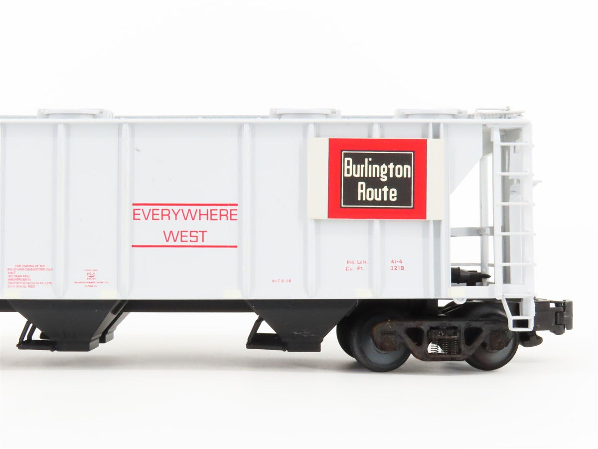 S Scale S-Helper Service Showcase Line 00275 CB&amp;Q Burlington 2-Bay Hopper #85102