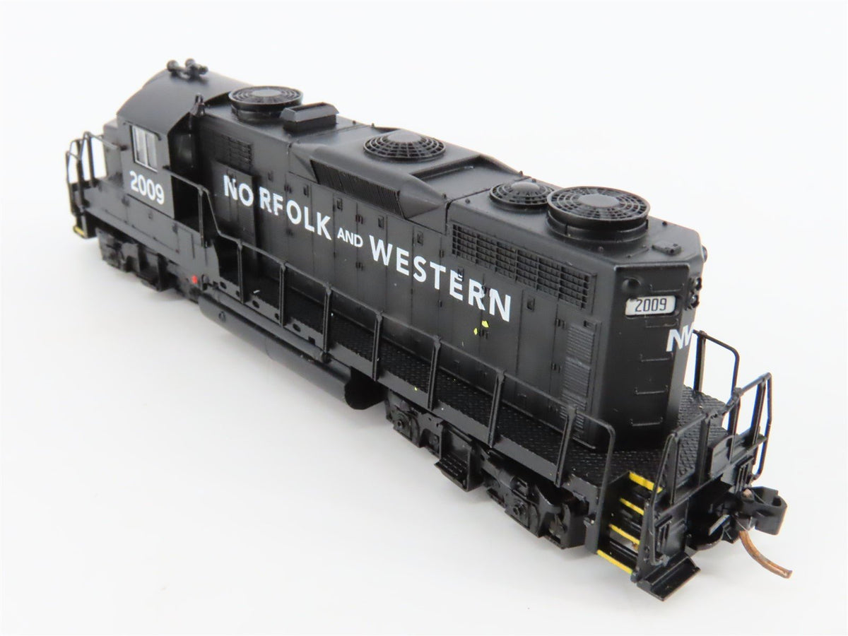 N Scale Life-Like NW Norfolk &amp; Western EMD GP20 Diesel Locomotive #2009