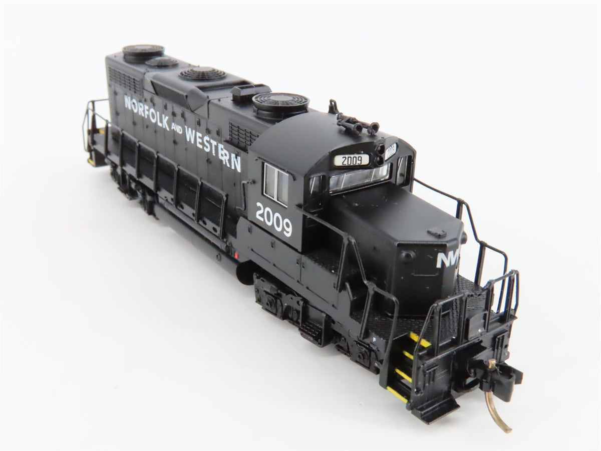 N Scale Life-Like NW Norfolk &amp; Western EMD GP20 Diesel Locomotive #2009