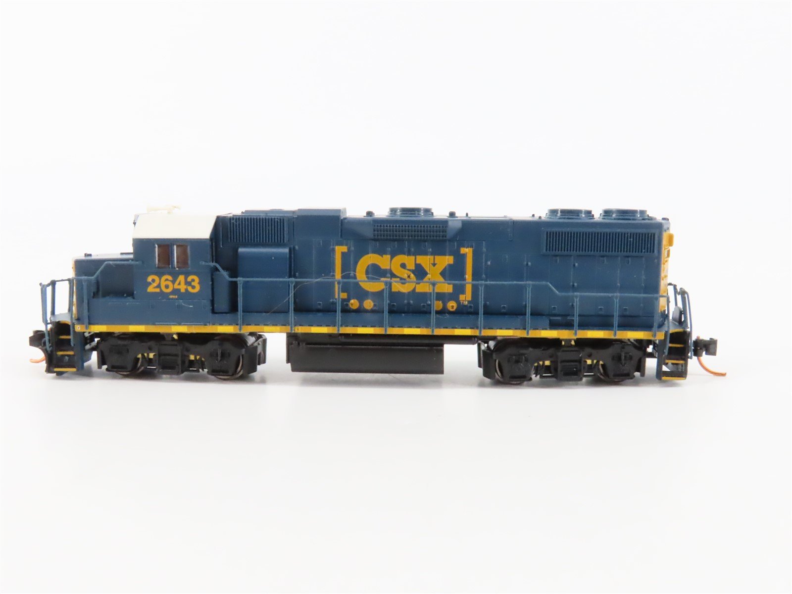 N Scale Walthers CSX "Yn3b Scheme" GP38-2 Diesel Locomotive #2643