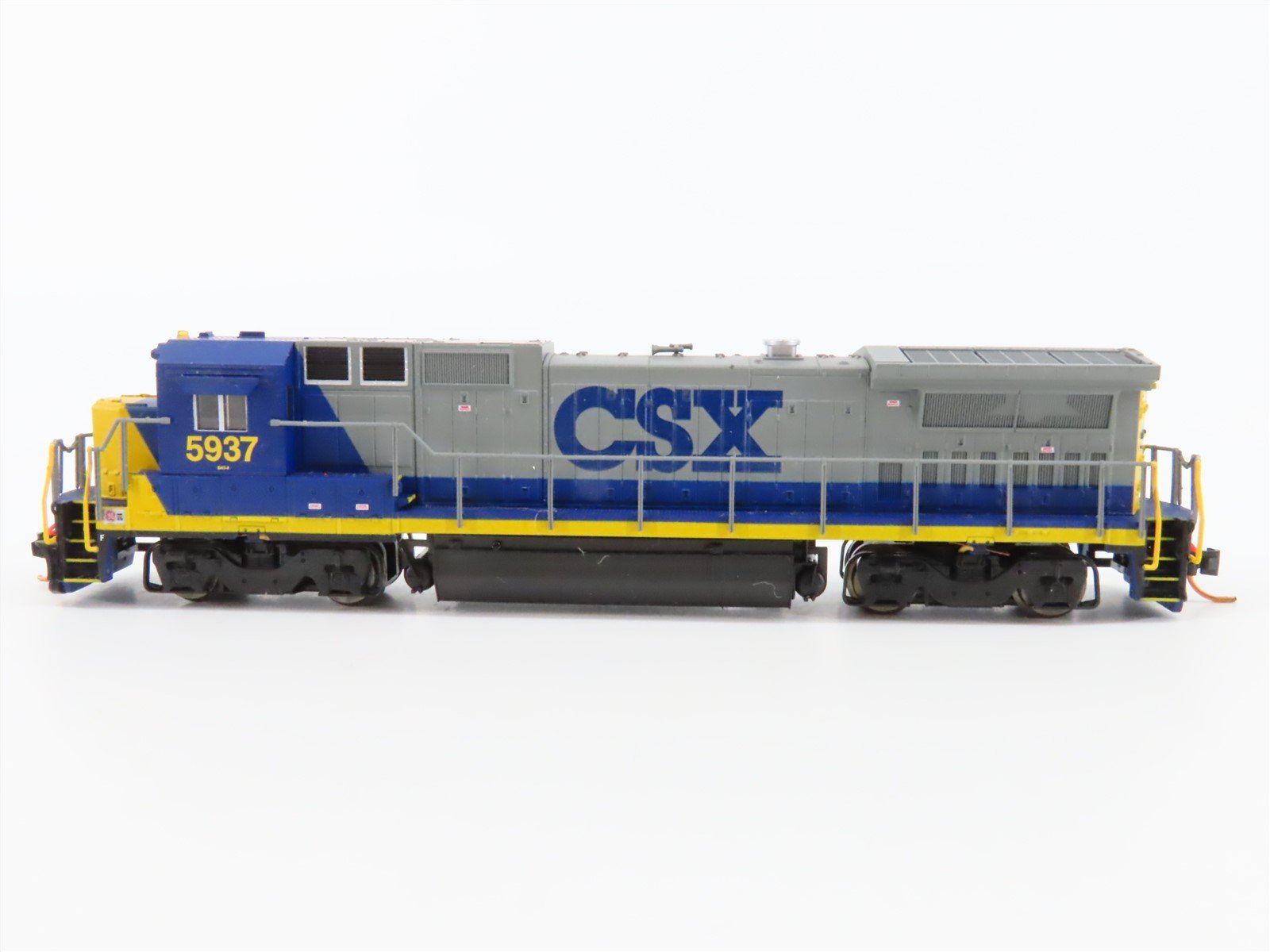 N Scale Atlas CSX Transportation GE Dash 8-40B Diesel #5937 - DCC Ready