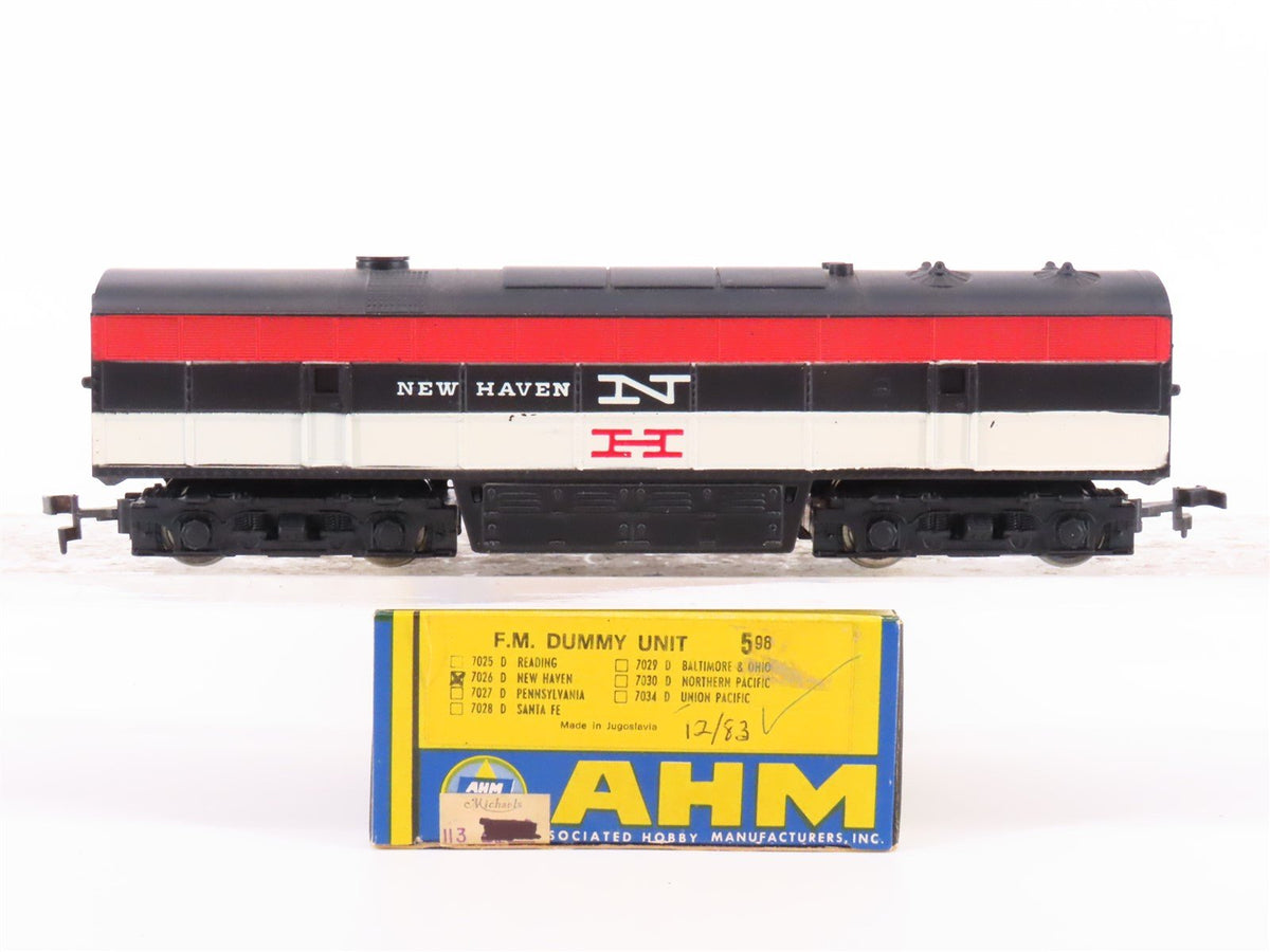 HO Scale AHM 7026 NH New Haven FM B Unit Diesel Locomotive UNPOWERED