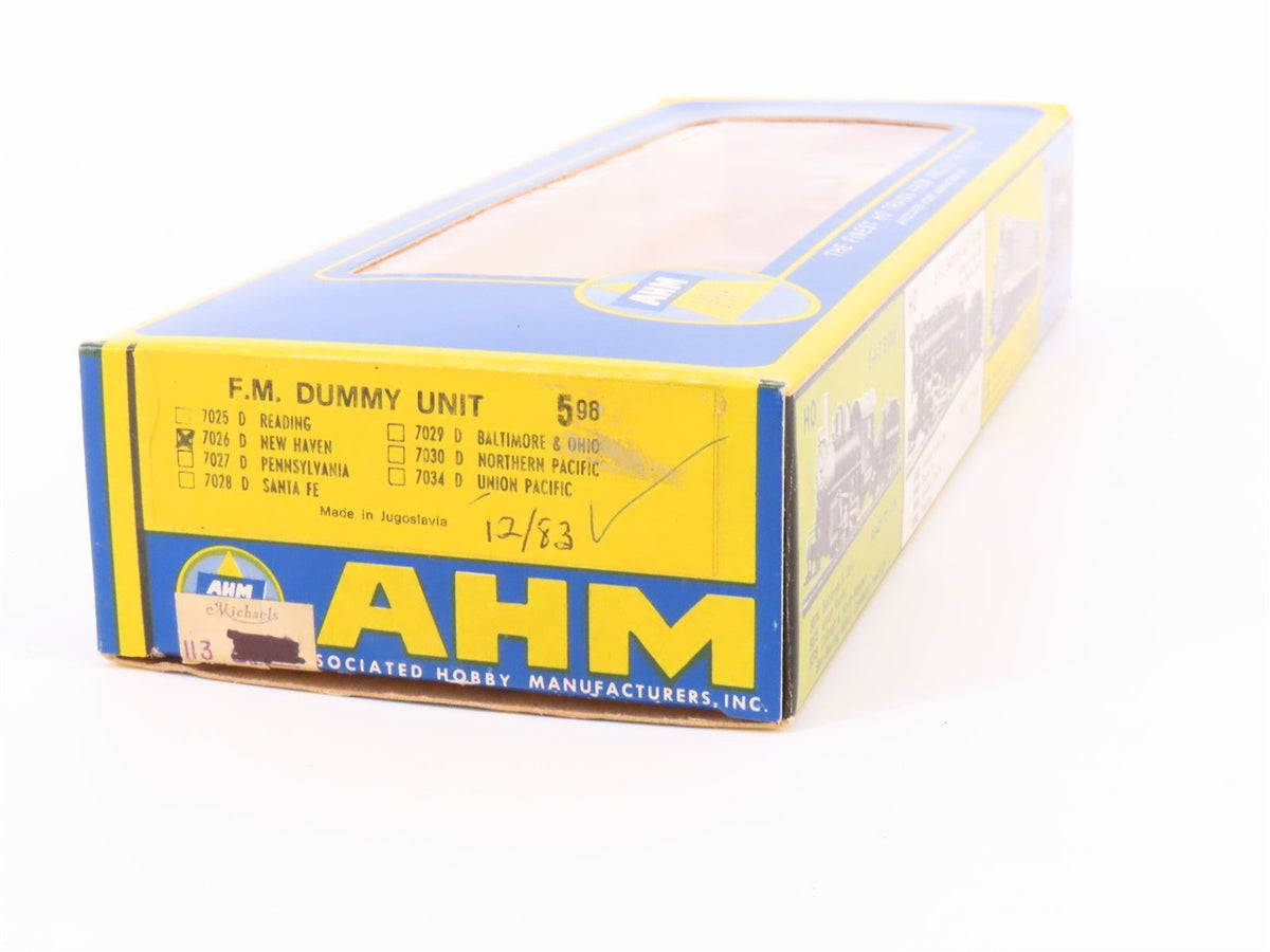 HO Scale AHM 7026 NH New Haven FM B Unit Diesel Locomotive UNPOWERED