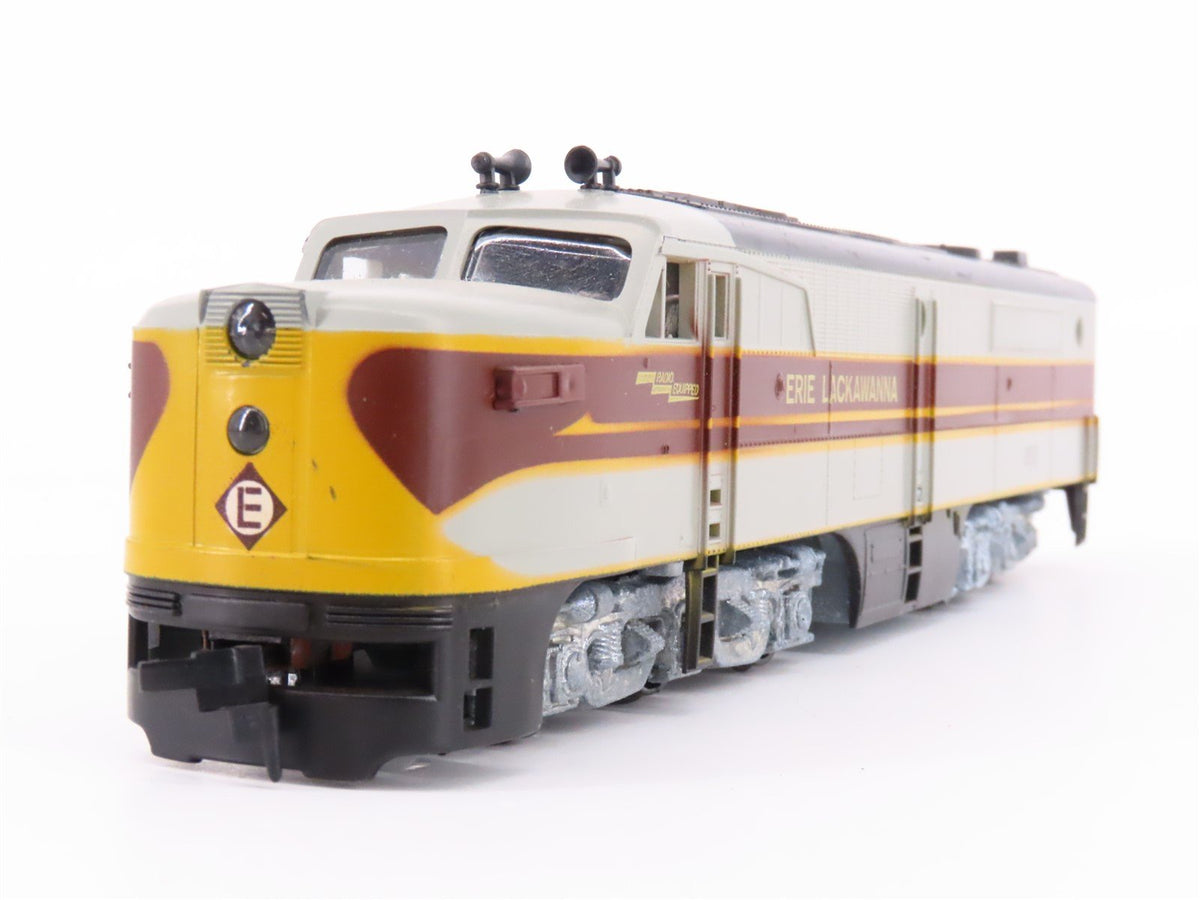 HO Scale Athearn 3329 EL Erie Lackawanna PA-1 Diesel Locomotive #850 UNPOWERED