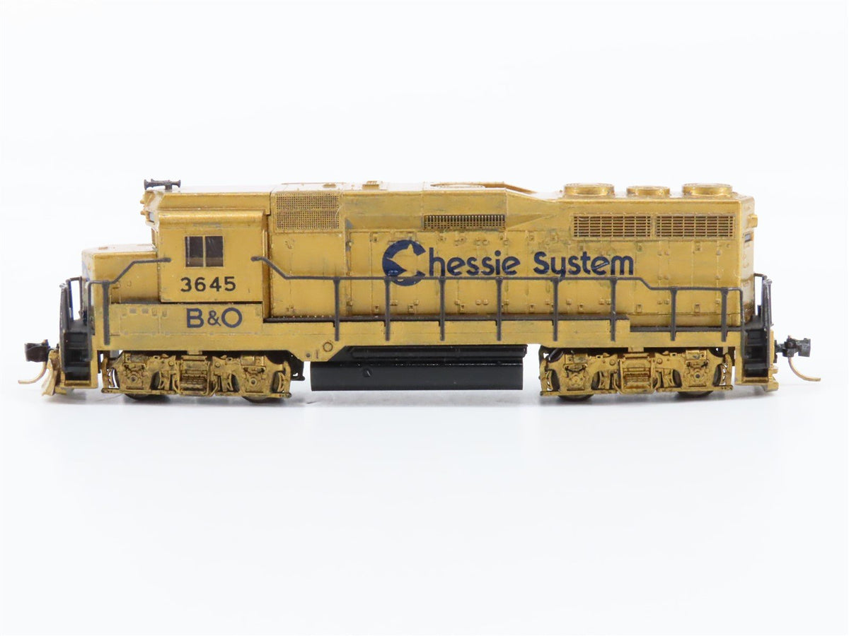 N Scale KATO B&amp;O Chessie System &quot;Gold Scheme&quot; EMD GP30 Diesel #3645 - Custom