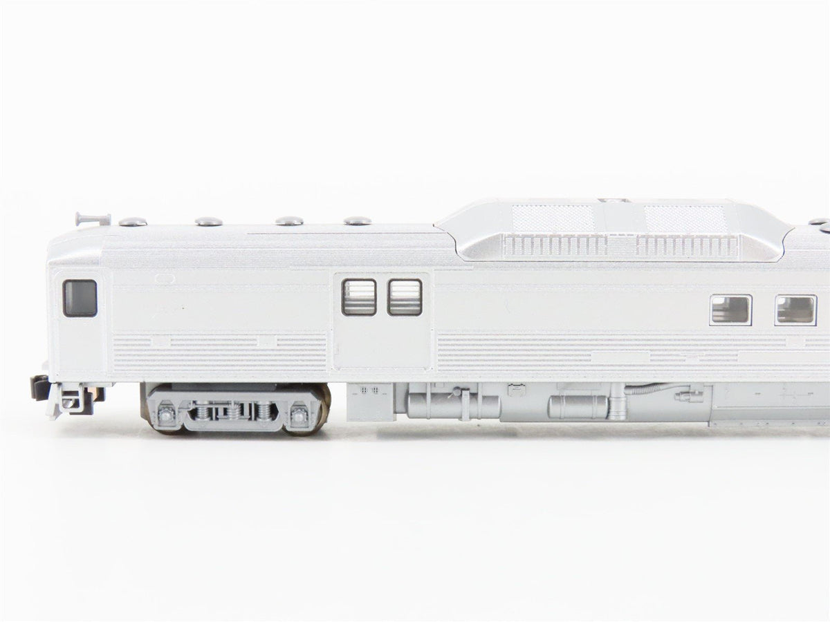 N Scale KATO Unlettered Budd RDC-4 Rail Diesel Car Locomotive