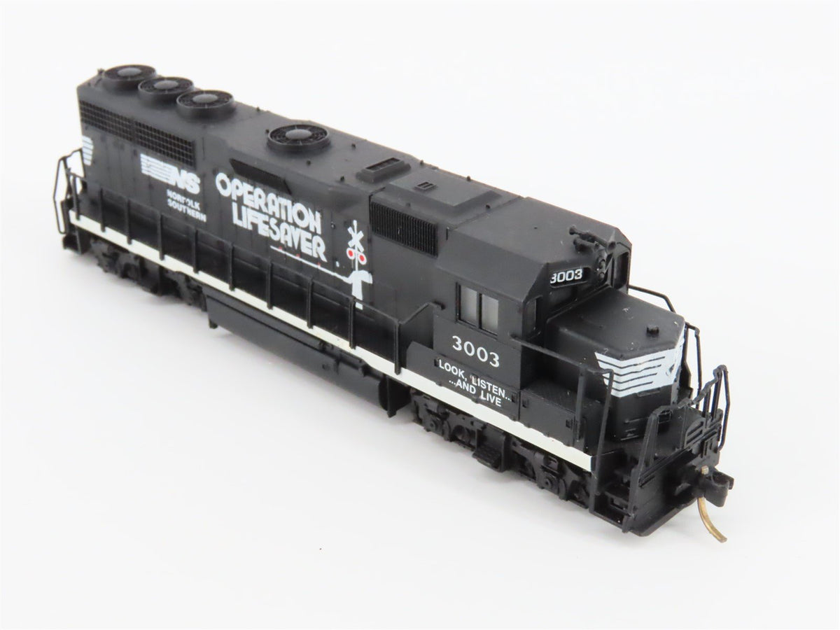 N Atlas NS Norfolk Southern &quot;Operation Lifesaver&quot; EMD GP40 Diesel #3003 - Custom