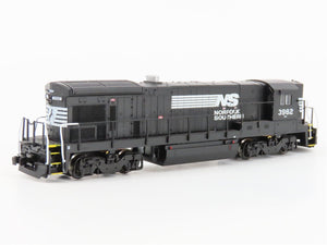 N Scale Atlas NS Norfolk Southern GE B23-7 Diesel Locomotive #3982- DCC Ready