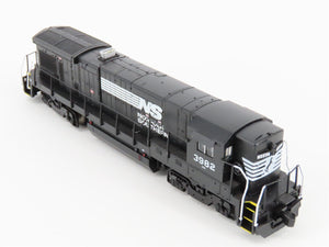 N Scale Atlas NS Norfolk Southern GE B23-7 Diesel Locomotive #3982- DCC Ready