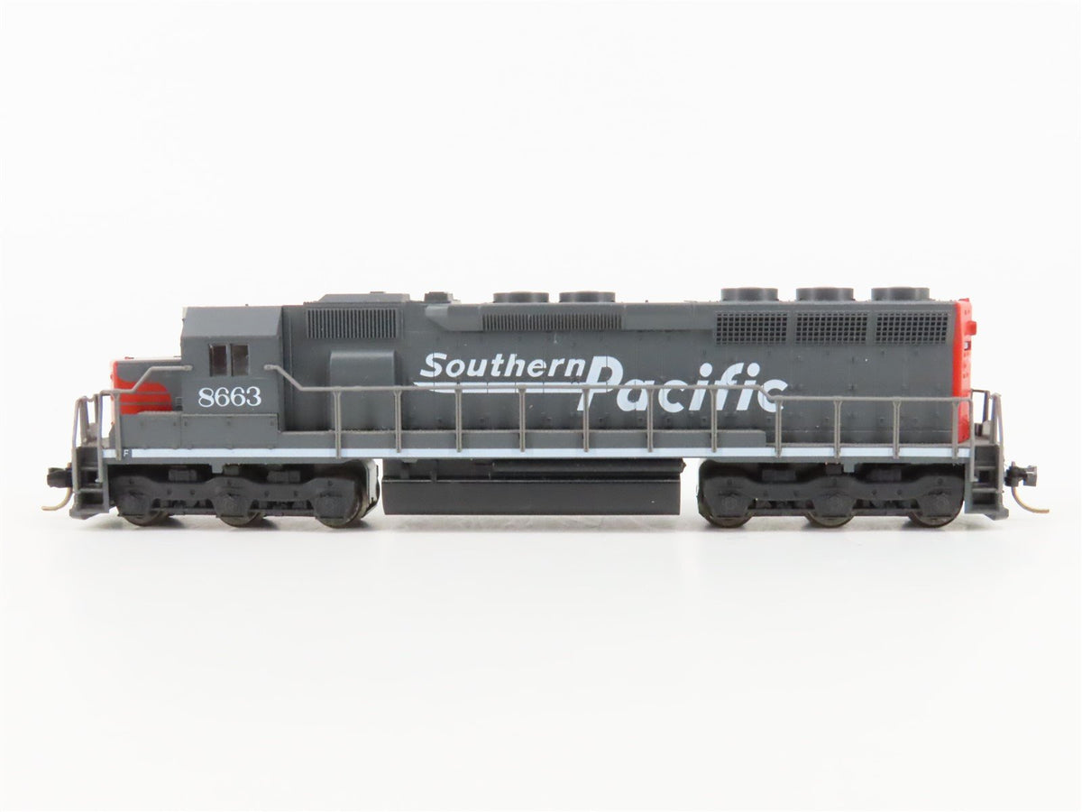 N Scale KATO SP Southern Pacific &quot;Bloody Nose&quot; EMD SD45 Diesel Locomotive #8663