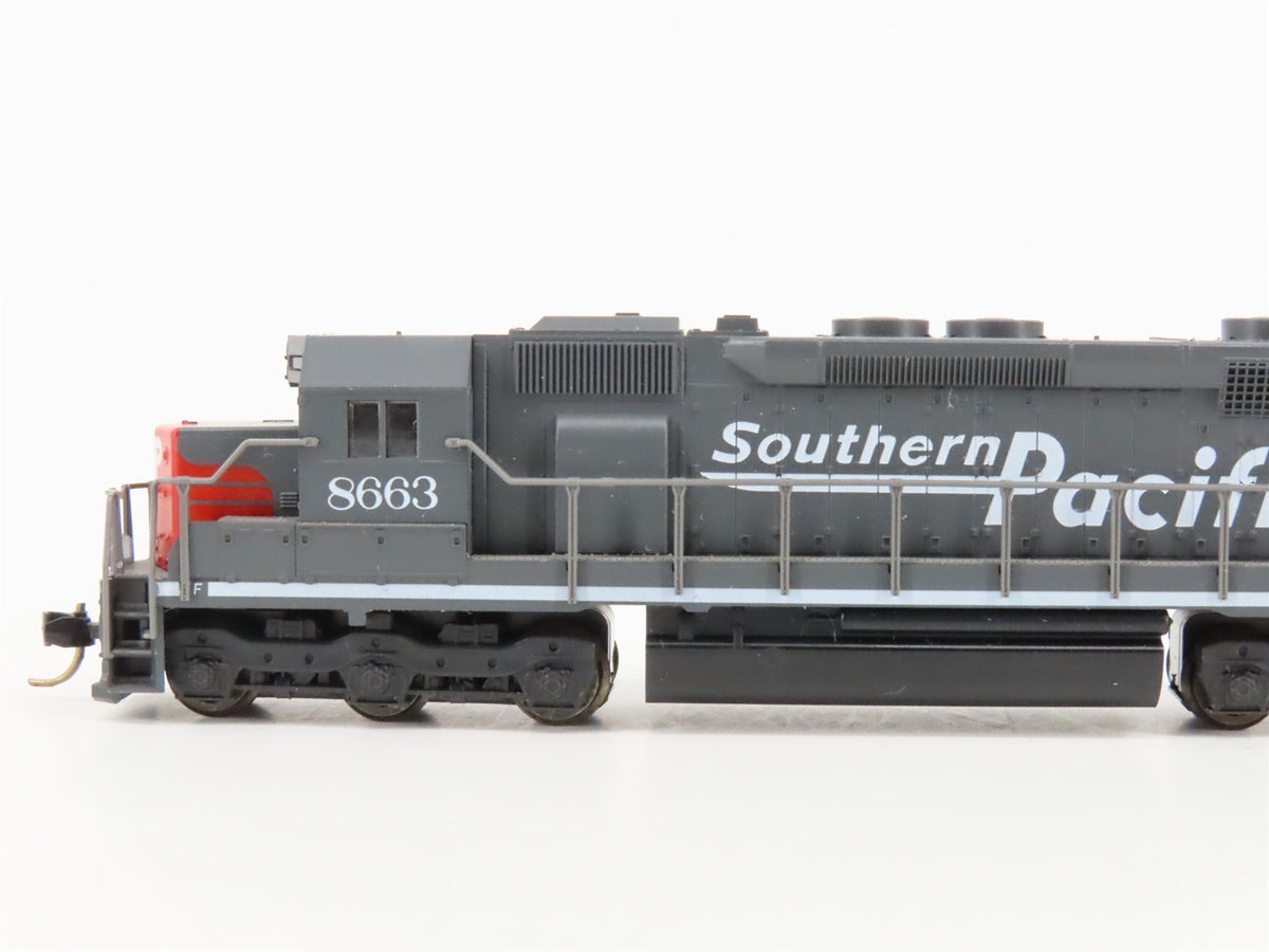 N Scale KATO SP Southern Pacific &quot;Bloody Nose&quot; EMD SD45 Diesel Locomotive #8663