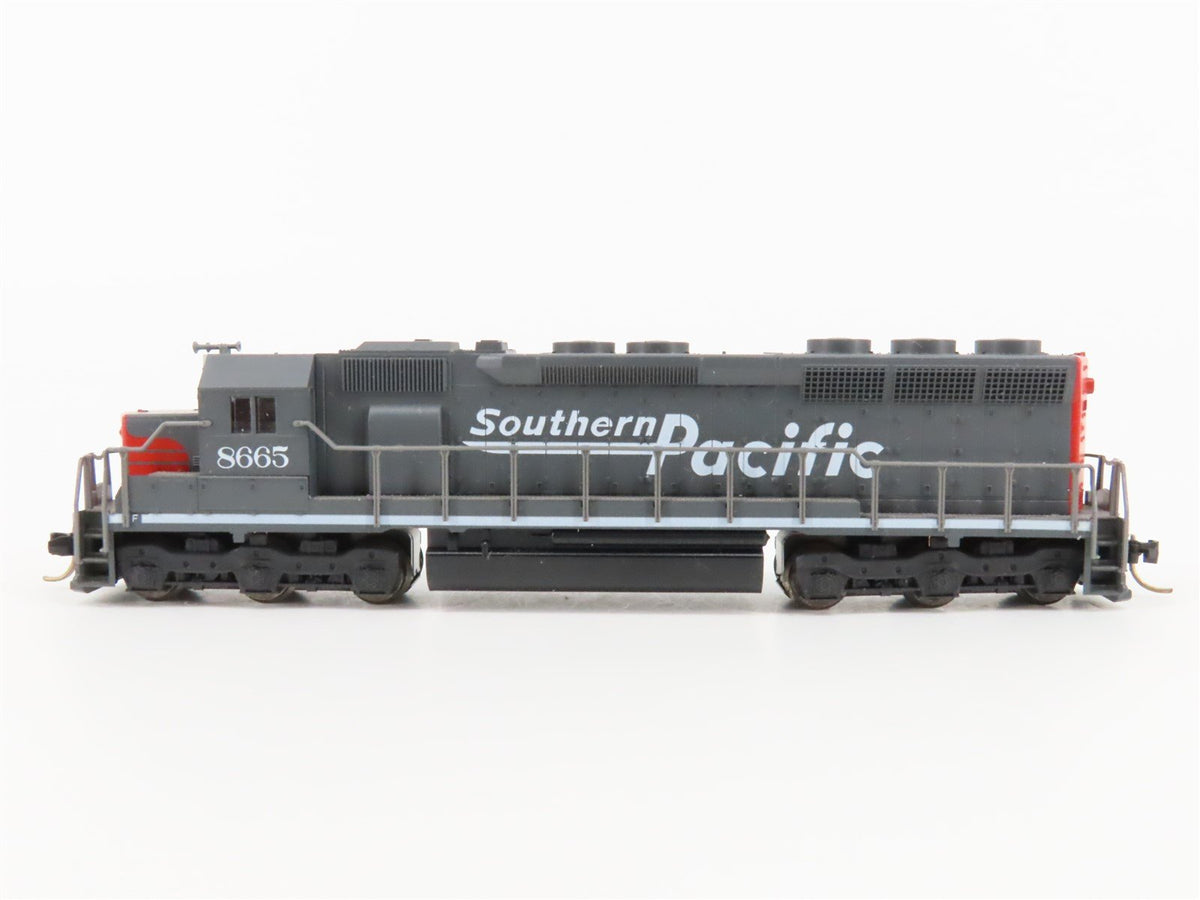 N Scale KATO SP Southern Pacific &quot;Bloody Nose&quot; EMD SD45 Diesel Locomotive #8665