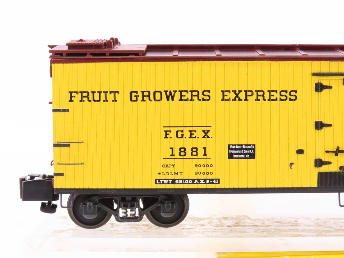 S Scale S-Helper Showcase 02068 FGEX Gunther Beer Reefer #1881