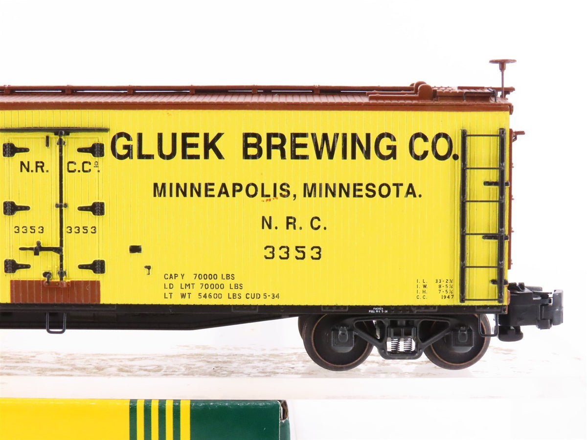 S Scale S-Helper Showcase 02061 NRC Gluek Brewing Co. 40&#39; Beer Reefer #3353