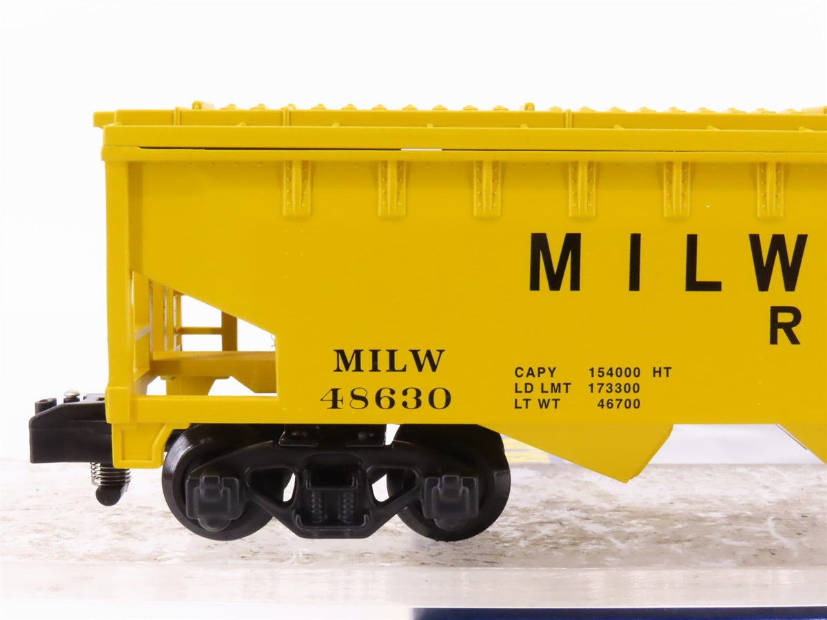 S Scale American Flyer 6-48630 MILW Milwaukee Road 3-Bay Hopper #48630