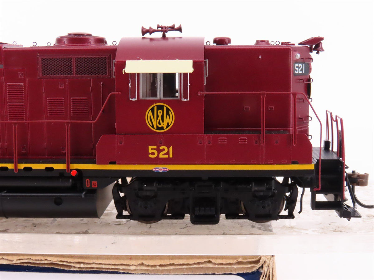 HO Scale Athearn Genesis ATHG64097 N&amp;W Railway GP9 Diesel Locomotive #521