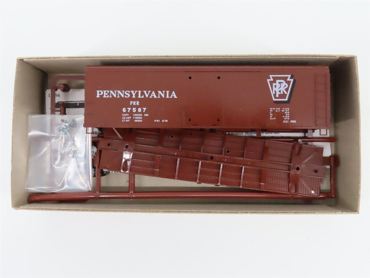 Lot of 12 HO Bowser Kit #55302 PRR Pennsylvania X-31a 40&#39; Round Roof Box Cars