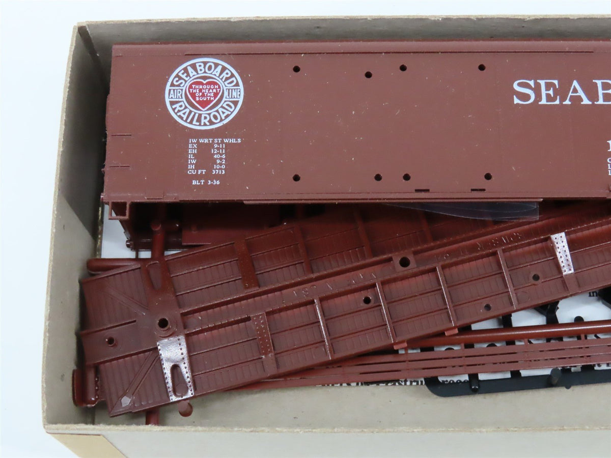 Lot of 9 HO Bowser PRR, SAL, Silver Meteor &amp; SHPX Colgate-Palmolive Freight Cars