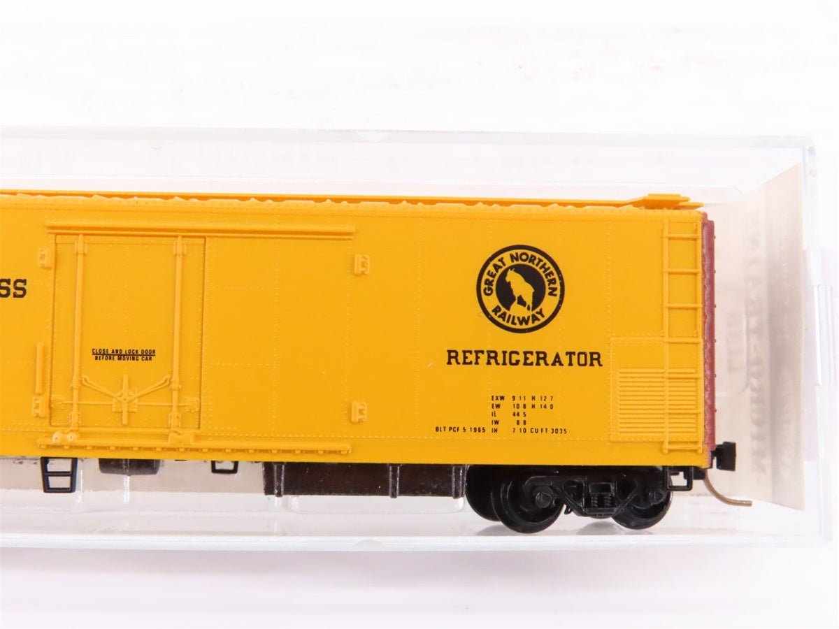 N Kadee Micro-Trains MTL 69010 WFEX GN Great Northern Mechanical Reefer #830