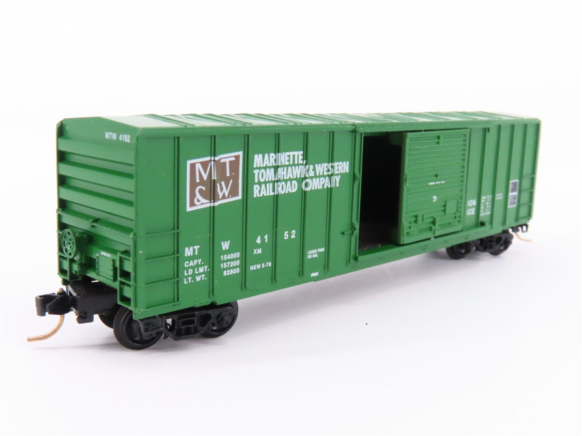 N Kadee Micro-Trains MTL 25050 MTW Marinette Tomahawk &amp; Western Box Car #4152