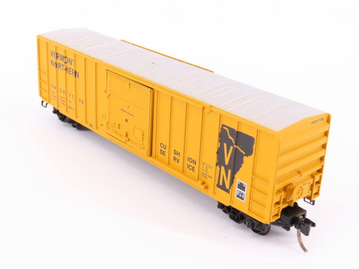 N Scale Kadee Micro-Trains MTL 25420 VN Vermont Northern 50&#39; Box Car #7739