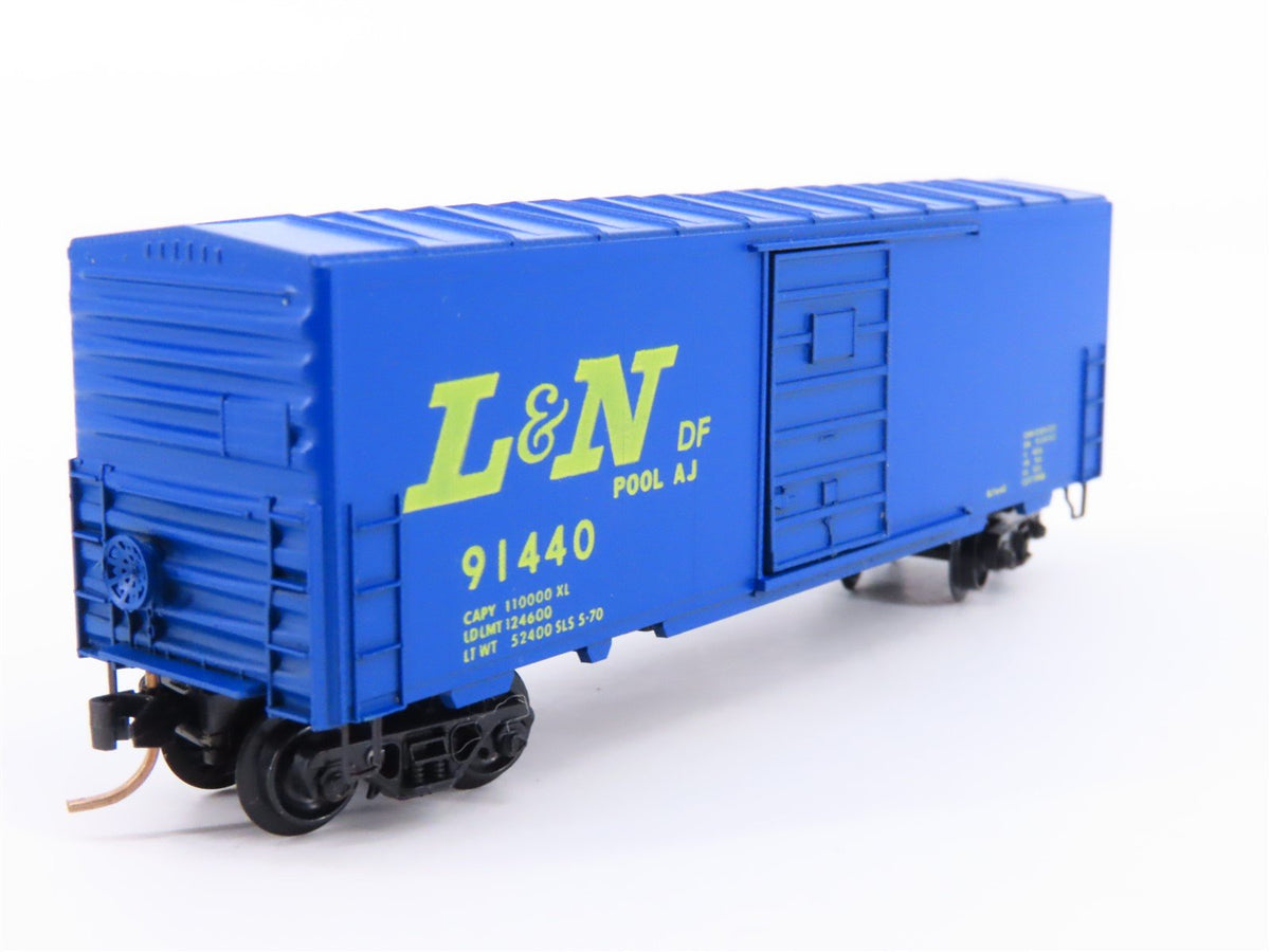 N Scale Kadee Micro-Trains MTL 24120 L&amp;N Louisville &amp; Nashville Box Car #91440