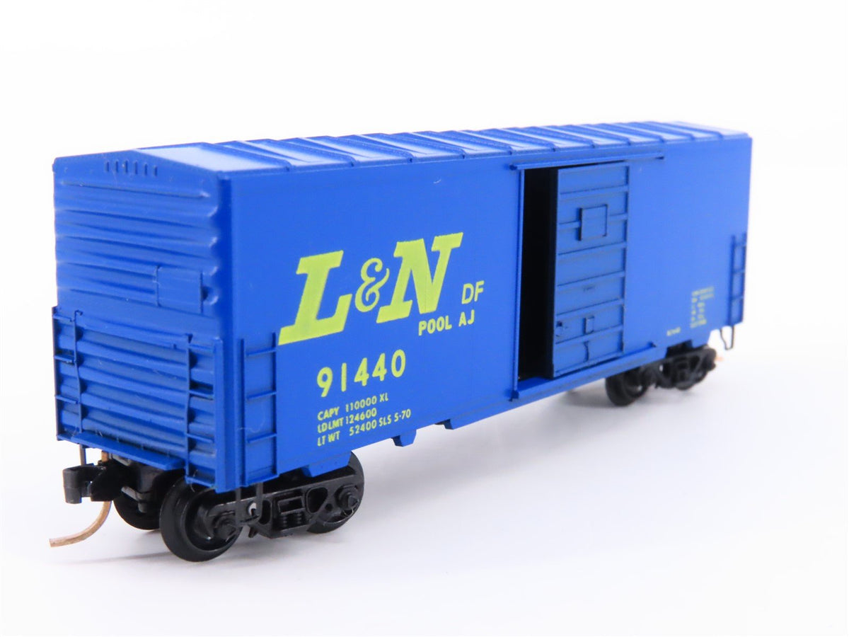 N Scale Kadee Micro-Trains MTL 24120 L&amp;N Louisville &amp; Nashville Box Car #91440