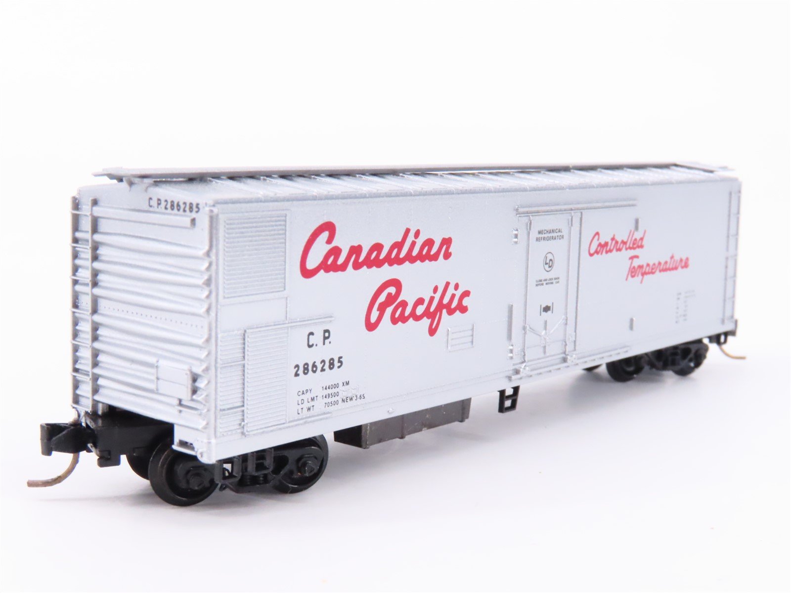 N Scale Kadee Micro-Trains MTL 69030 CP Canadian Pacific Railroad Reefer #286285